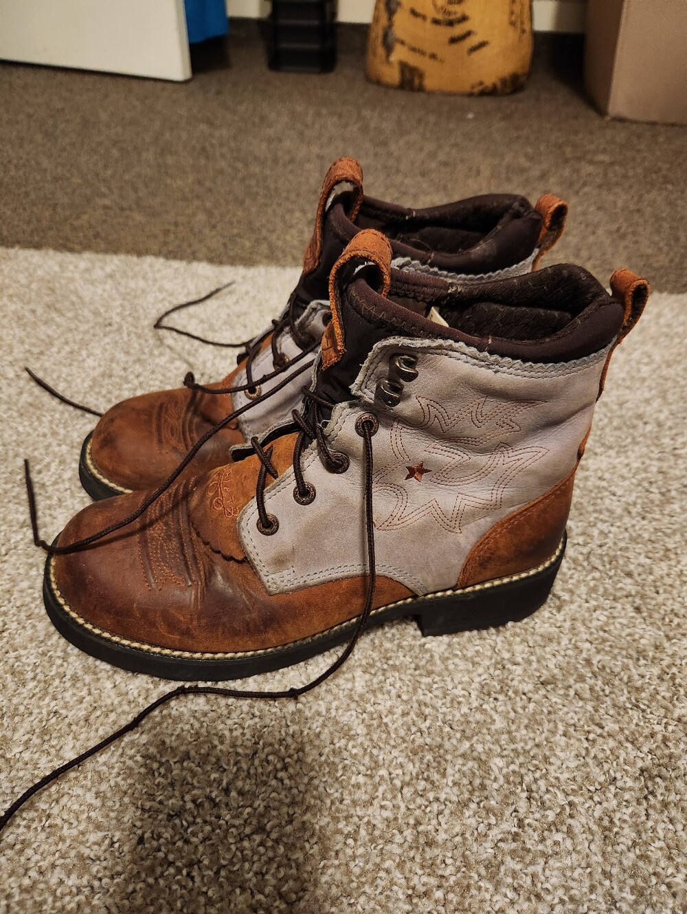 Ariat Womens Lace Up Western Boots 8